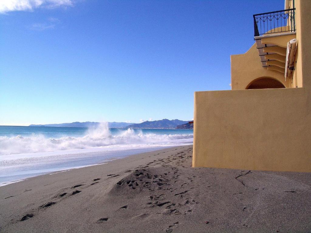 Residence Le Dune Club Varigotti Exterior photo