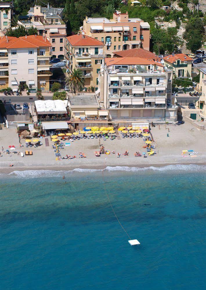 Residence Le Dune Club Varigotti Exterior photo
